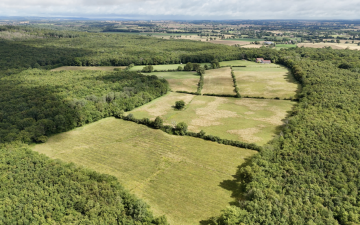 Propriété équestre sur 23 hectares