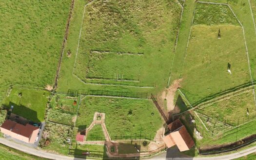 Magnifique longère sur 1 hectare