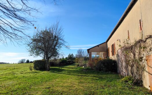 Grande maison avec jolie vue
