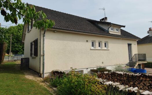 Jolie maison sur sous-sol