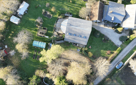 Ensemble immobilier avec très beau potentiel