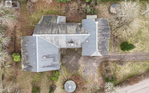 Grande demeure de caractère avec fort potentiel