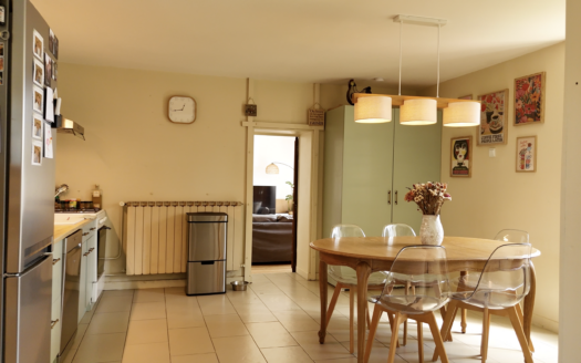 Longère avec grand terrain et jolie vue